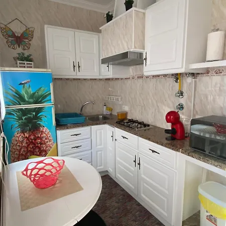 Moradia Ricardo - Alloggio in famiglia Nazaré